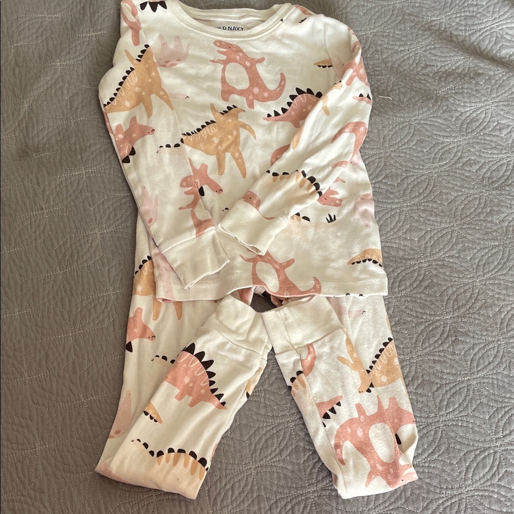 Old Navy 5T Dinosaur PJs 2 pieces